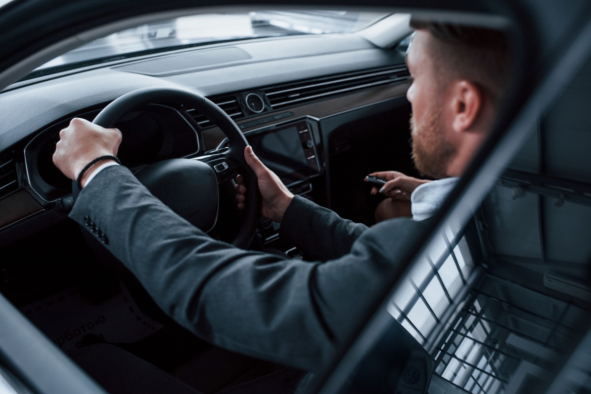 Аренда авто с водителем в Астане - Syndicate Auto